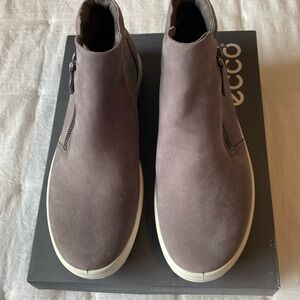 Gray suede high top Ecco shoes